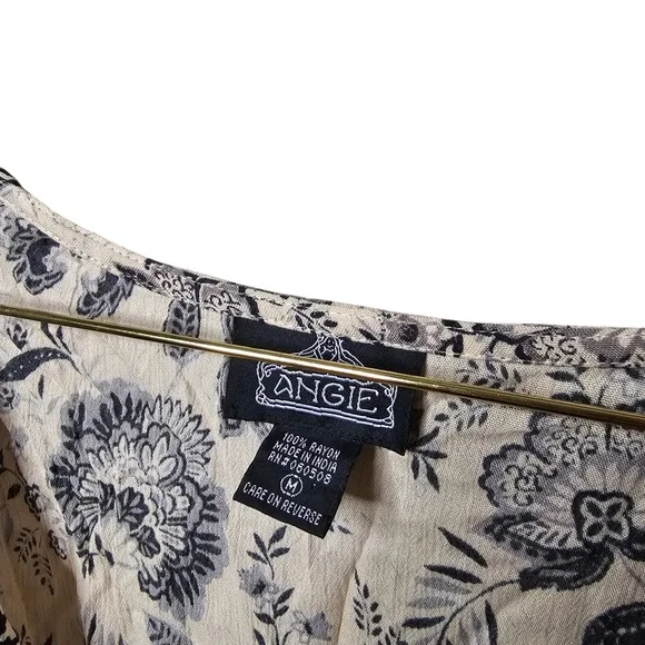 Buckle Angie Medium Women’s Blouse Flowy Sleeves Neutral Print Shirt - Picture 3 of 4